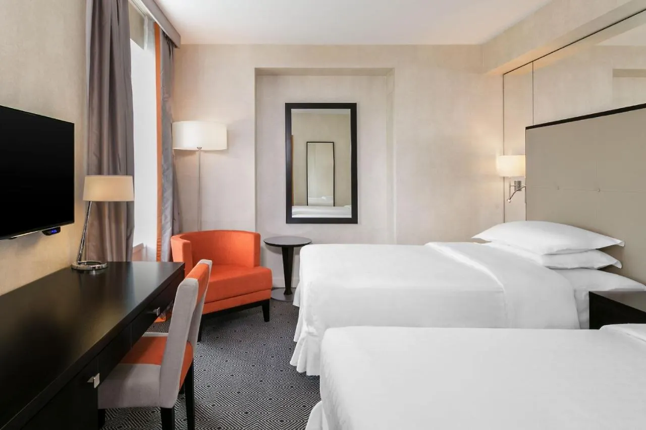 Sheraton Bucharest Hotel 5*,