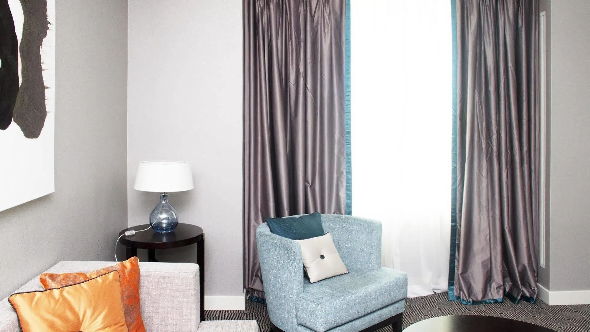 Sheraton Bucharest Hotel 5*,