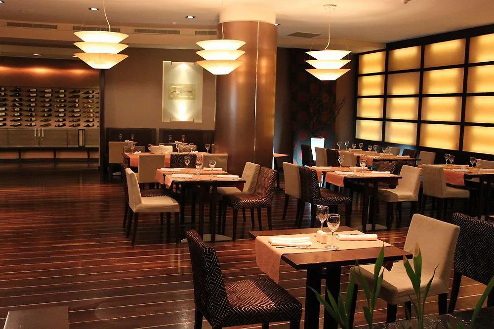 Sheraton Bucharest Hotel Румыния