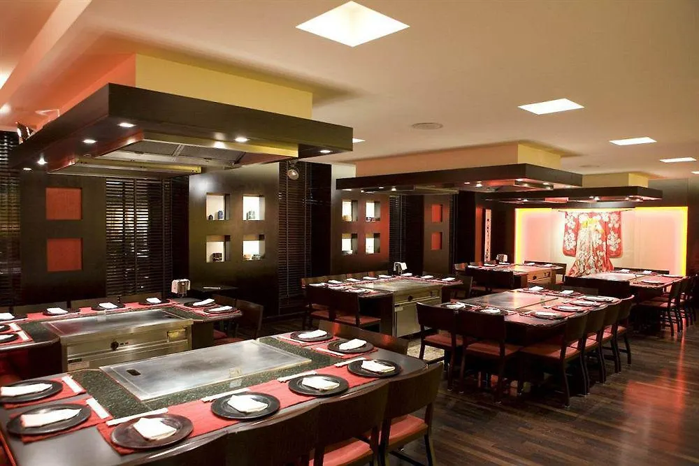 *****  Sheraton Bucharest Hotel Румыния