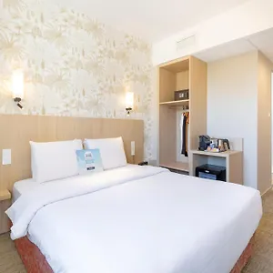 kyriad-avignon-palais-des-papes.fr-provencehotel.com/