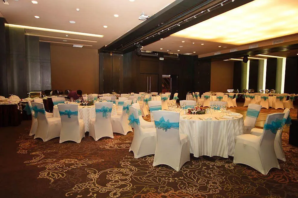 Sheraton Bucharest Hotel Roumanie