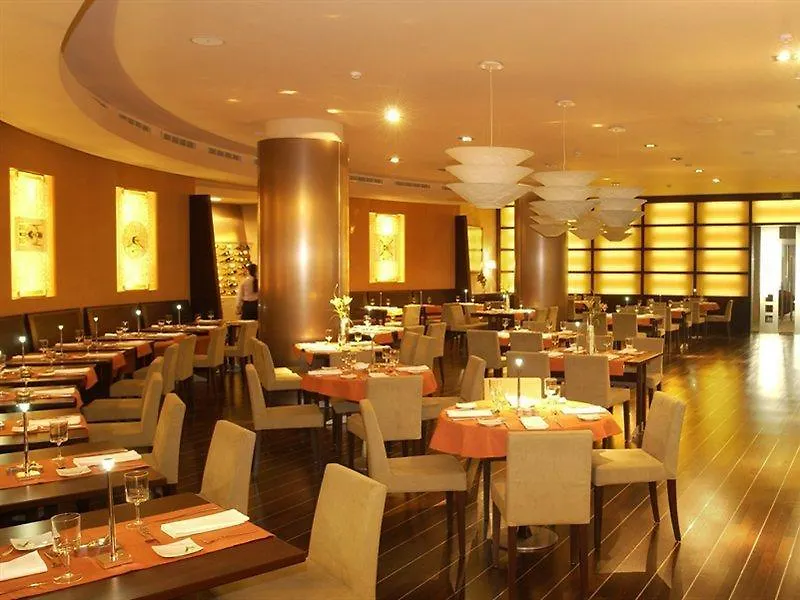 Sheraton Bucharest Hotel 5*,